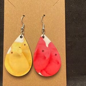 NWT Marshmallow Easter Chick Print Teardrop Earrings